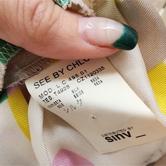 SEE BY CHLOE 100 % SILK  GEOMETRIC BLOUSE SIZE 2 - Picture 6 of 6